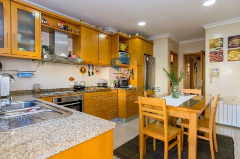 Moradia T3, Valongo, 3 frentes