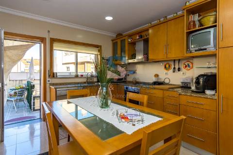 Moradia T3, Valongo, 3 frentes