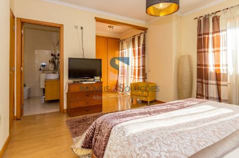 Moradia T3, Valongo, 3 frentes