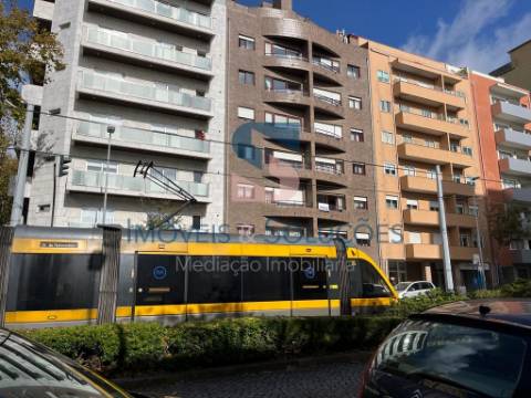 Apartamento T3 Venda em Matosinhos e Leça da Palmeira,Matosinhos