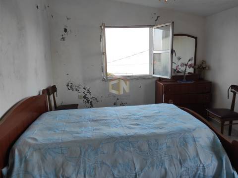 Vende-se Moradia para restaurar na Freguesia de Seixo do Côa