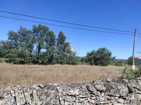 Terreno para construção em aldeia do concelho de Sabugal