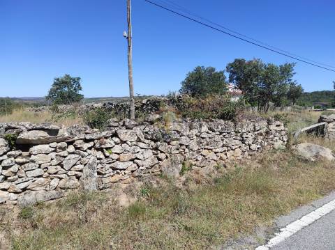 Terreno para construção em aldeia do concelho de Sabugal