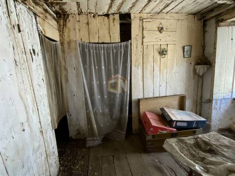 Moradias em Pedra para Venda na Zona Histórica do Sabugal (dentro das Muralhas)