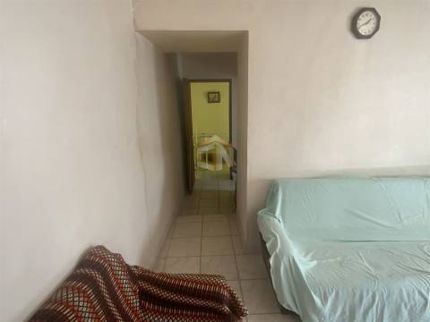 Moradia Geminada V1 em Miuzela, concelho do Almeida