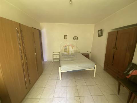 Moradia Geminada V1 em Miuzela, concelho do Almeida