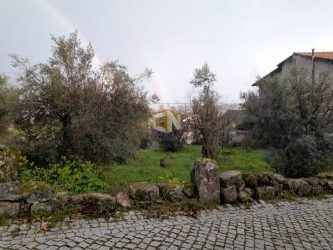 Terreno Apto para Construção com 573m2 em Belmonte