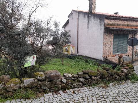 Terreno Apto para Construção com 573m2 em Belmonte