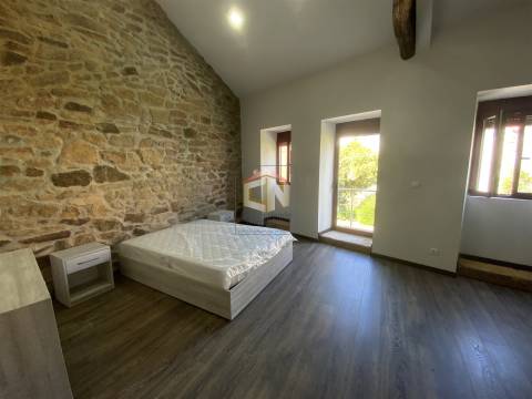 Moradia em Banda T1 para arrendar - Soito