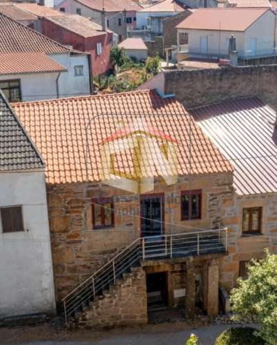 Moradia em Banda T1 para arrendar - Soito