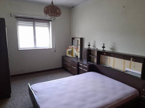 Moradia T4 Duplex com garagem em Nave - Sabugal