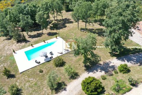 Quinta com 6 Ha com Moradia T5+T1 e Piscina Exterior