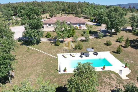 Quinta com 6 Ha com Moradia T5+T1 e Piscina Exterior