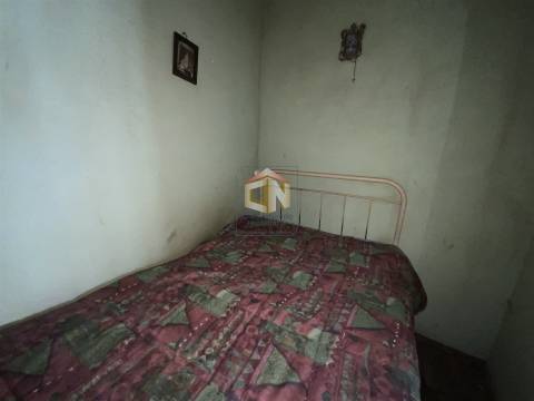 Moradia T3 + Anexo no Souto - Sabugal - Para restaurar