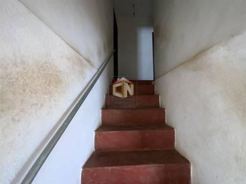 Moradia T3 + Anexo no Souto - Sabugal - Para restaurar