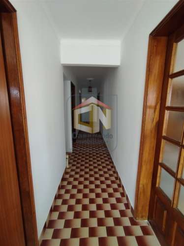 Moradia isolada T3+2 Duplex em Quadrazais - Sabugal