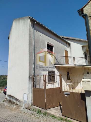 Moradia Isolada T6 em Alfaiates - Sabugal