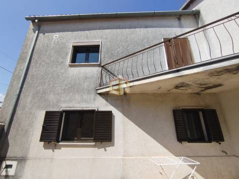 Moradia Isolada T6 em Alfaiates - Sabugal