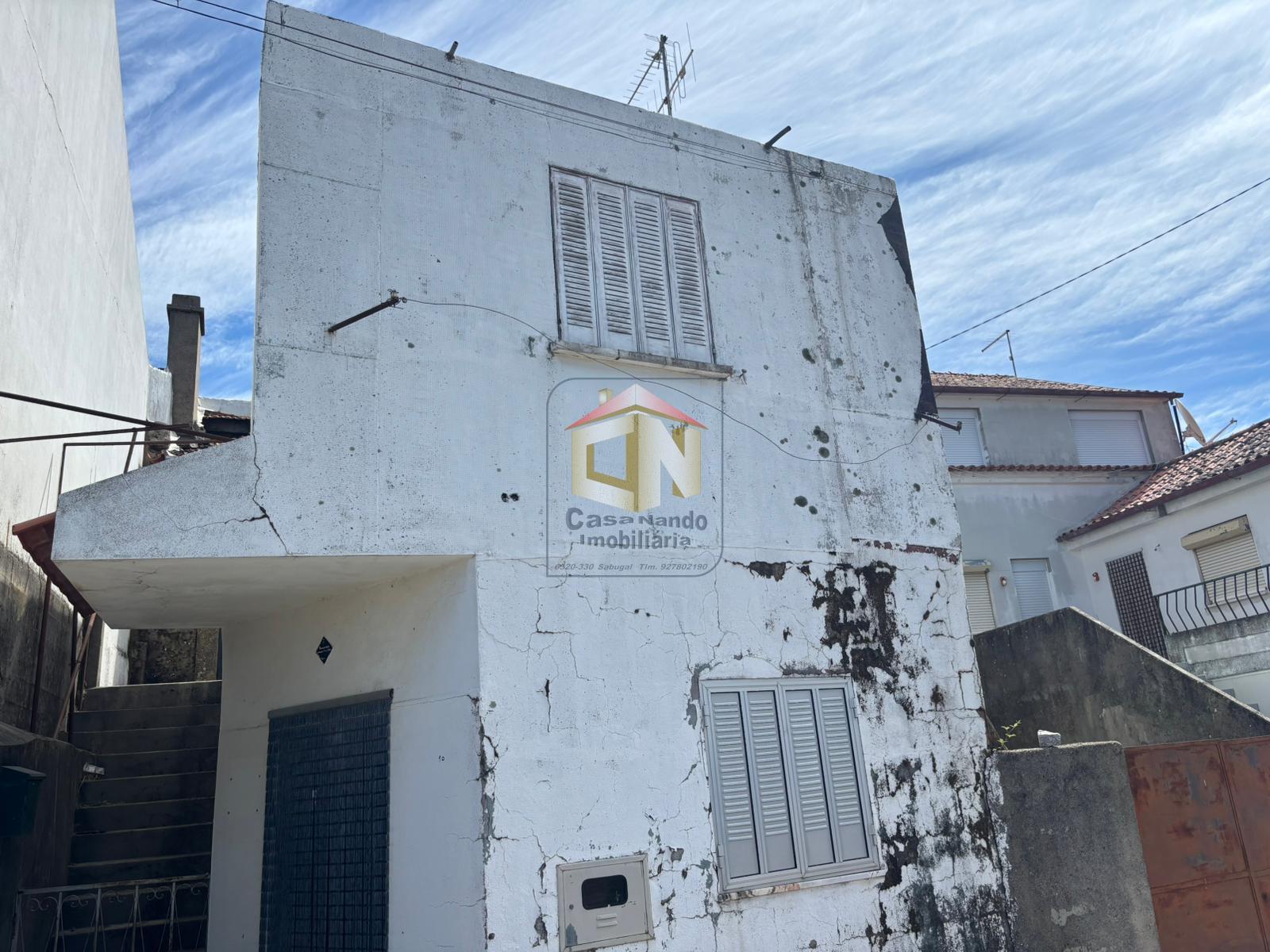 Moradia para remodelar em Santo Estevão - Sabugal