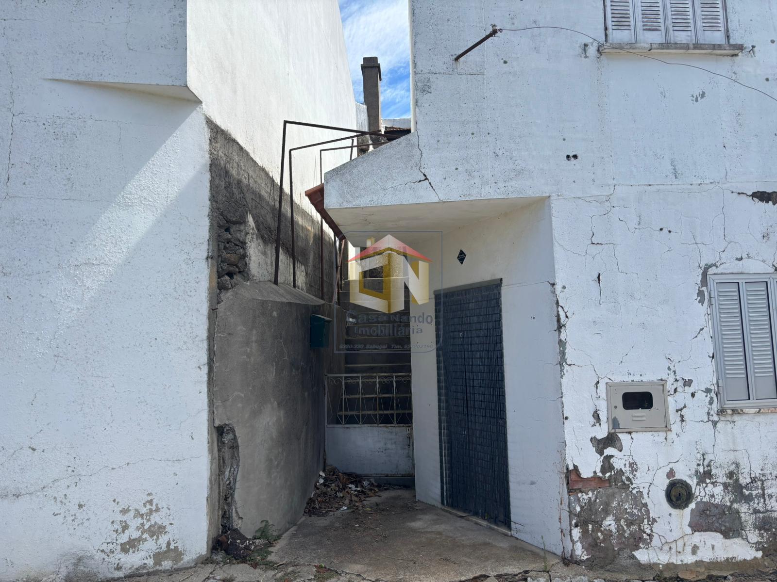 Moradia para remodelar em Santo Estevão - Sabugal