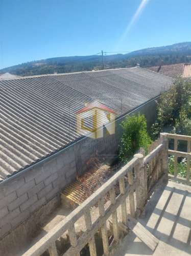 Fabrica-Serração com Edificio para Exposições