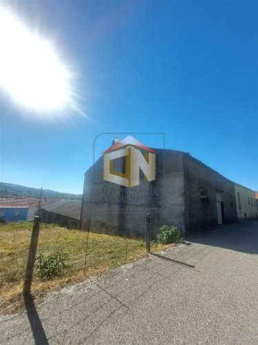 Fabrica-Serração com Edificio para Exposições