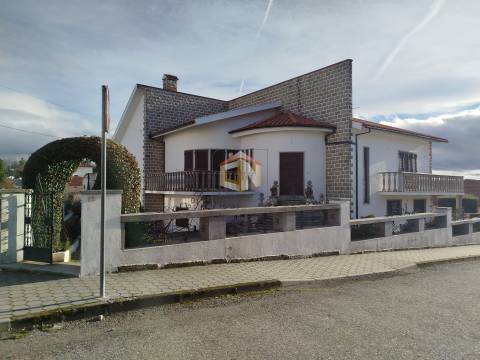 Moradia Isolada T5 Venda em Sabugal e Aldeia de Santo António,Sabugal