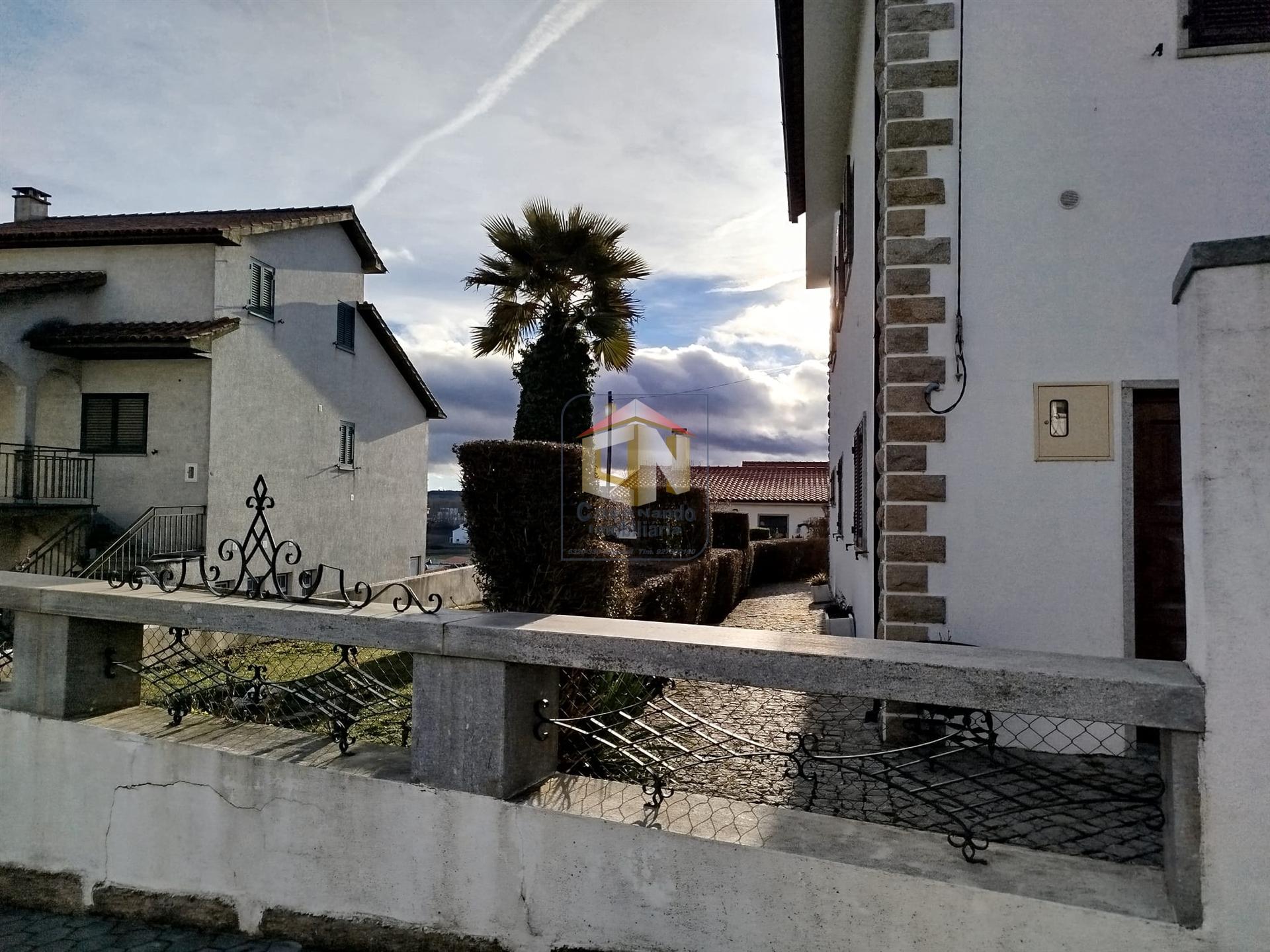 Moradia Isolada T5 Venda em Sabugal e Aldeia de Santo António,Sabugal