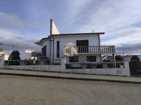 Moradia Isolada T5 Venda em Sabugal e Aldeia de Santo António,Sabugal
