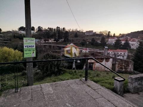 Moradia para Restaurar T4 na Zona História do Sabugal