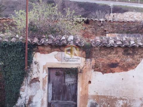 Moradia para Restaurar T4 na Zona História do Sabugal