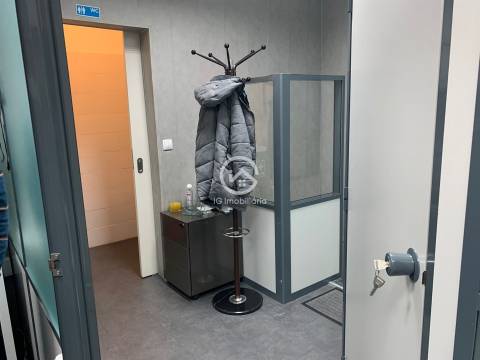 Vendo Espaço Comercial Renovado