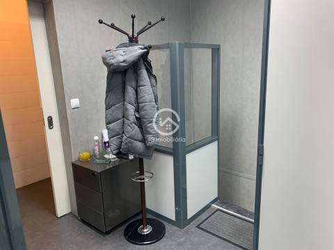 Vendo Espaço Comercial Renovado