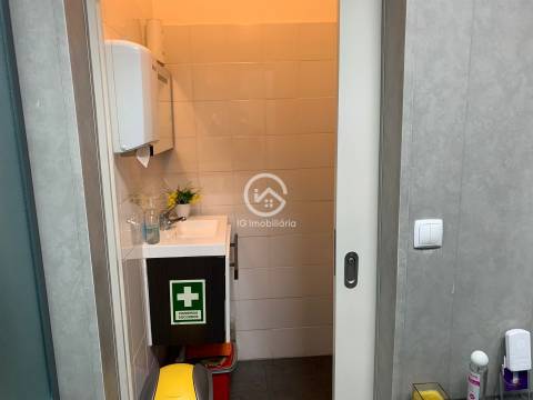 Vendo Espaço Comercial Renovado