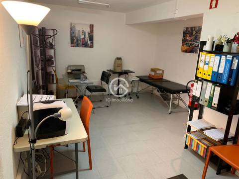 Vendo Espaço Comercial Renovado