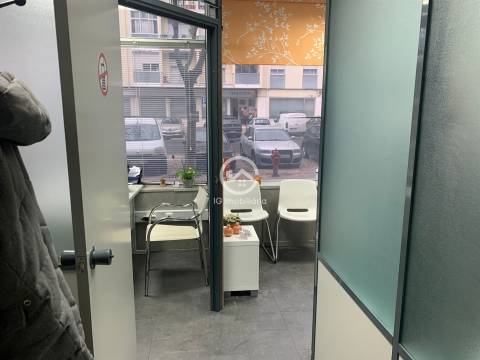 Vendo Espaço Comercial Renovado