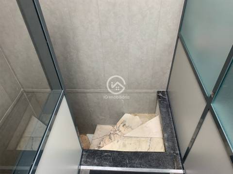 Vendo Espaço Comercial Renovado