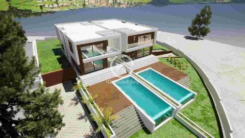 Moradia T4 e T5 em Tróia com piscina