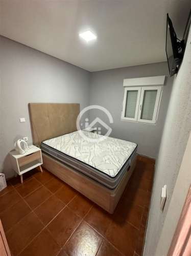 Vendo Moradia T3 geminada na Travessa dos Safreiros, Barroca Grande.