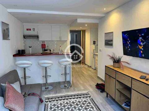 Arrendo T1 na Baixa de Setúbal com mobílias.