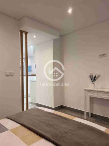 Arrendo T1 na Baixa de Setúbal com mobílias.