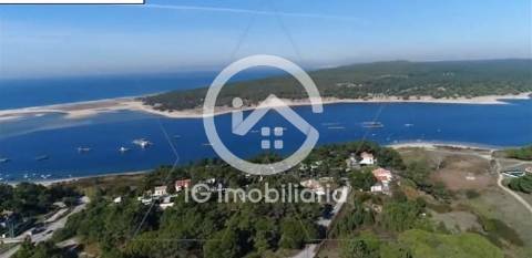 Moradia T6 com garagem e piscina em Lagoa de Albufeira