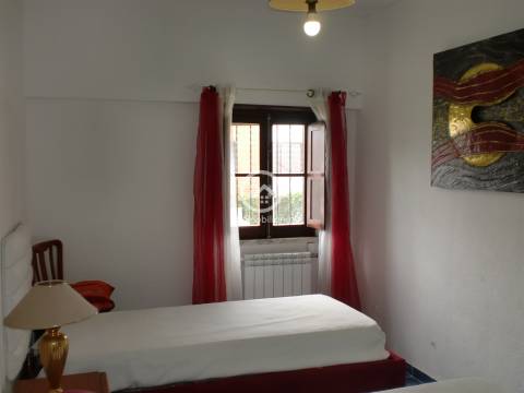 Moradia T6 com garagem e piscina em Lagoa de Albufeira