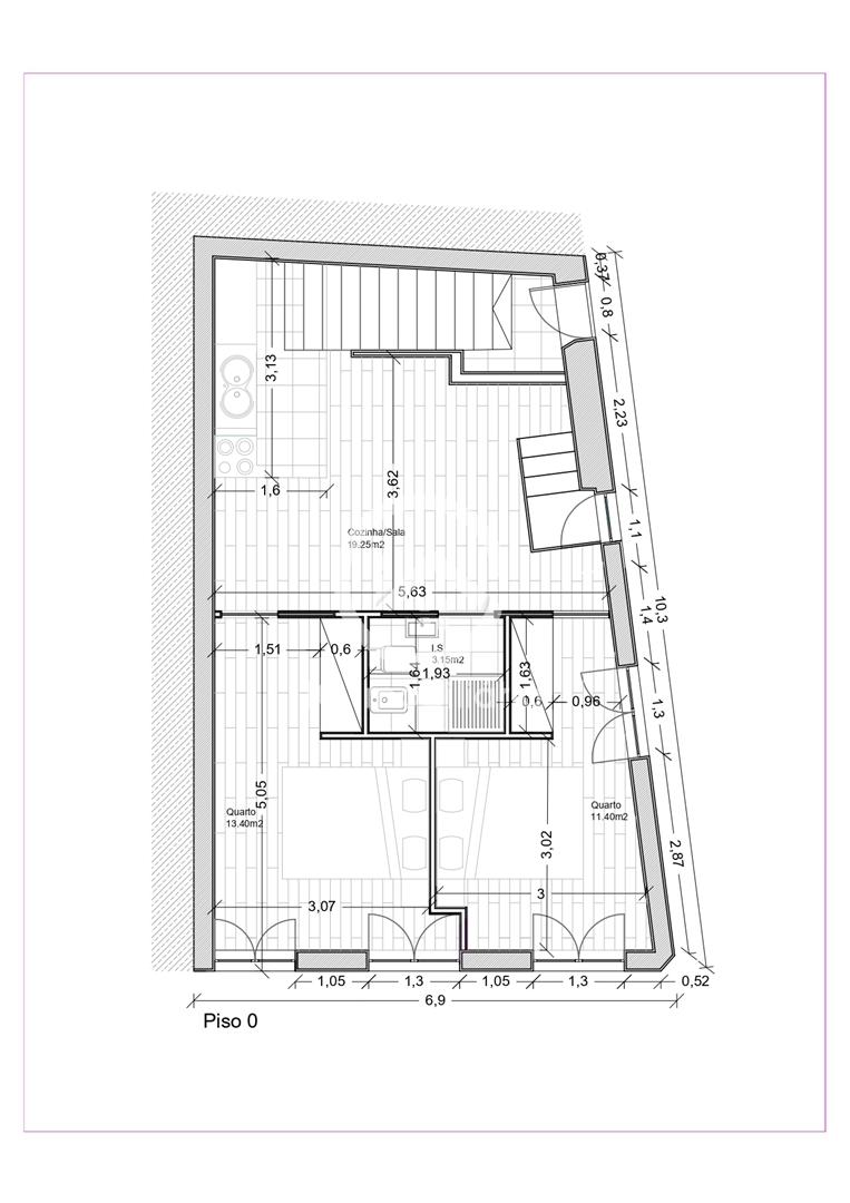 Apartamento T2 totalmente remodelado e com mobílias na Baixa de Setúbal.