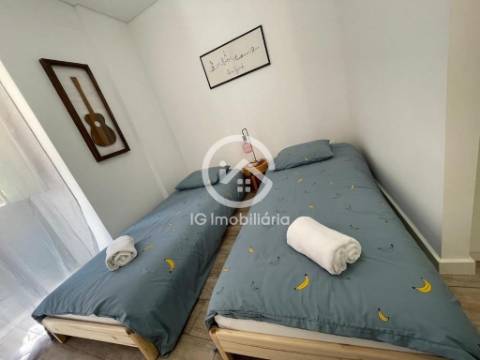 Apartamento T2 totalmente remodelado e com mobílias na Baixa de Setúbal.