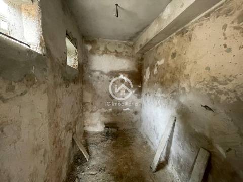 Moradia T2 com Quintal e Terreno - Corte Vicente Anes, Aljustrel