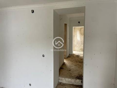 Moradia T2 com Quintal e Terreno - Corte Vicente Anes, Aljustrel