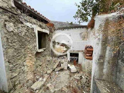 Moradia T2 com Quintal e Terreno - Corte Vicente Anes, Aljustrel