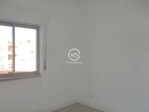 Apartamento T3 Venda em Setúbal (São Sebastião),Setúbal