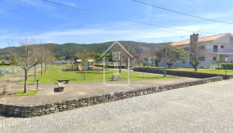 Moradia V5 com piscina e vista mar